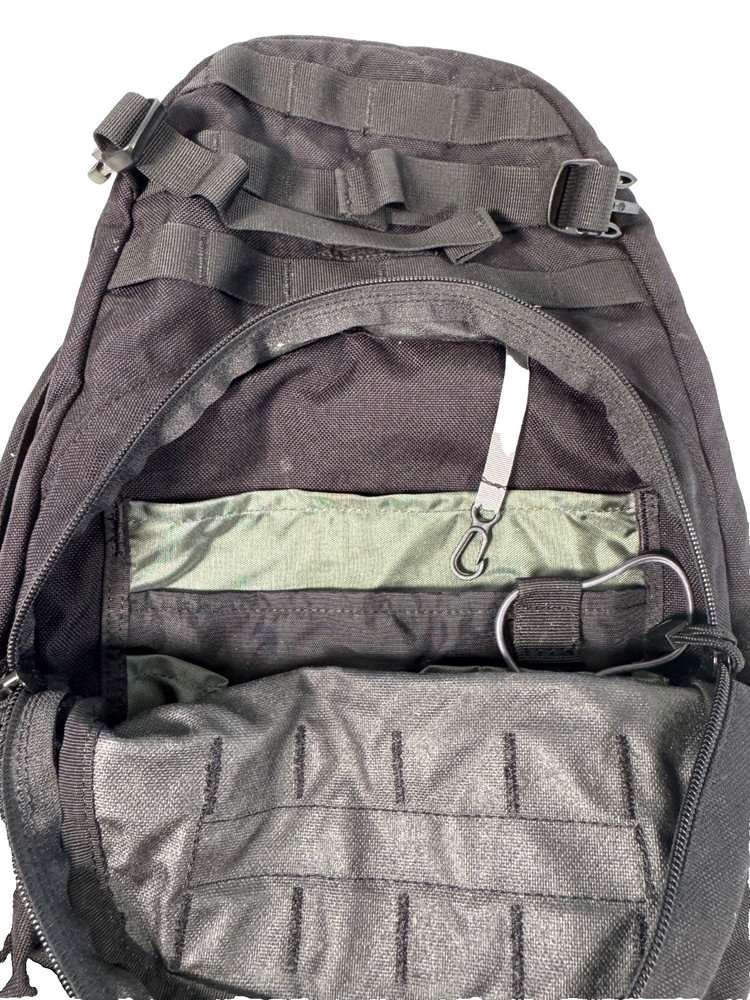 Camelbak Maximum Gear HAWG Hydration Pack & Bladder Backpack Military Black