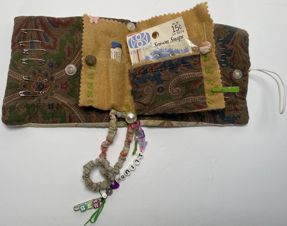 Pin cushion Needle Book Notions 59