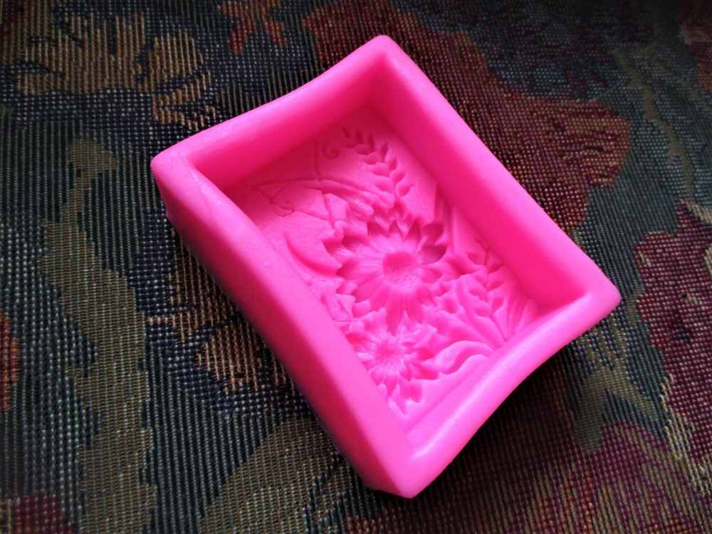 Sunflower. Silicone Mold for Soap, Baking, Candy, Craft projects.