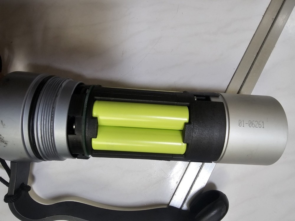 MARES PHOS 20/35 SCUBA SEARCHLIGHT