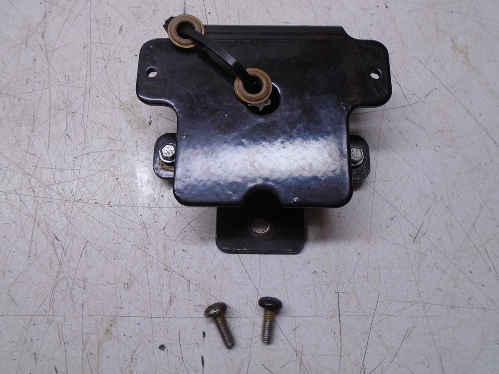 CG2a Mercruiser 4.3L V6  Distributor Module Mounting Bracket 807763T