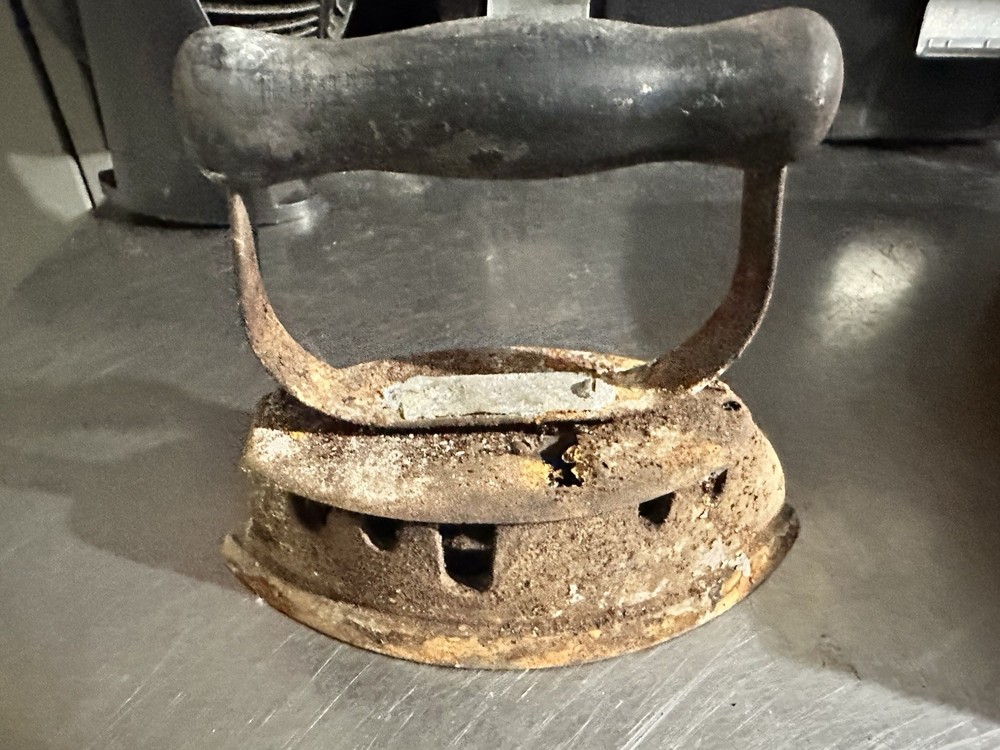 2 antique cast iron "sad iron"