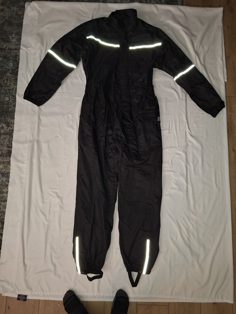 BILT Motorcycle One Piece Rain SUIT, Small, Reflective Waterproof Windproof EUC