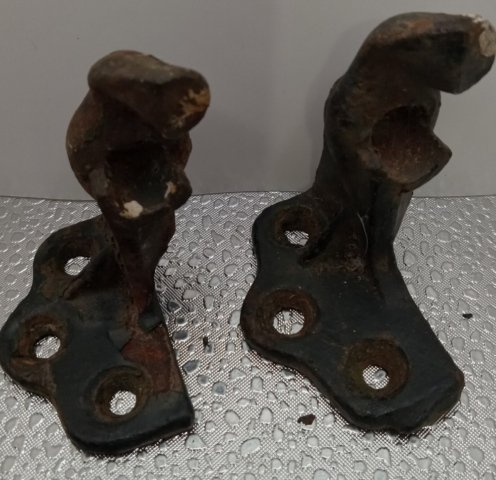 2 Vintage Cast Iron Shutter Brackets