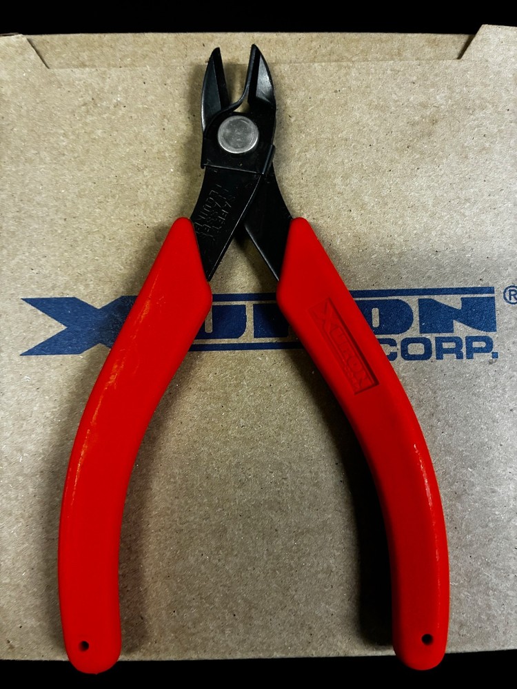 Xuron 2175F Maxi-Shear™ Flush Cutter with Lead Retainer