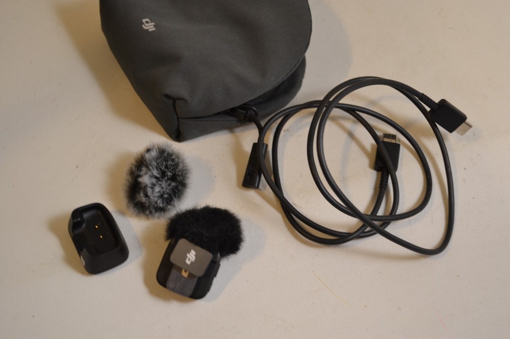 DJI Wireless Microphone, Compact and Ultra-Light DMMD01