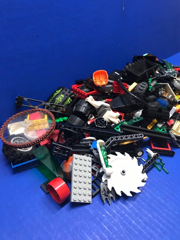 Lego 2 Pound Mixed (Lot 109)