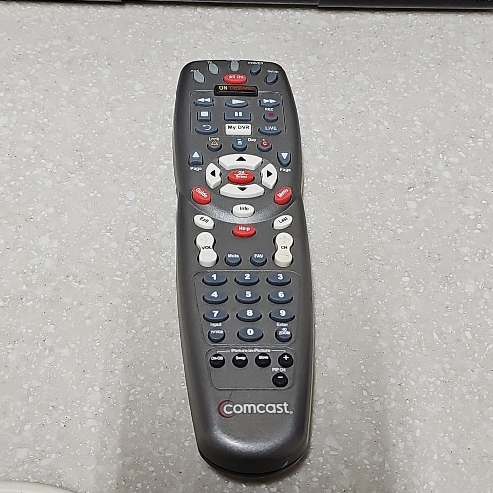 Comcast Xfinity BUNDLE RNG110 Cable Box W/Remote AC ADAPTER & COMCAST DVI105COM1