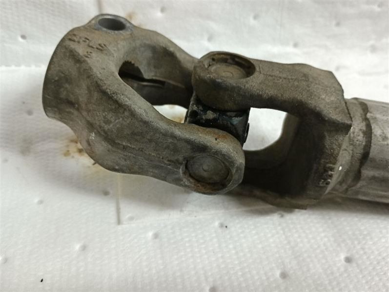 2013 Cascadia Intermediate/Steering Shaft 30" (10527699