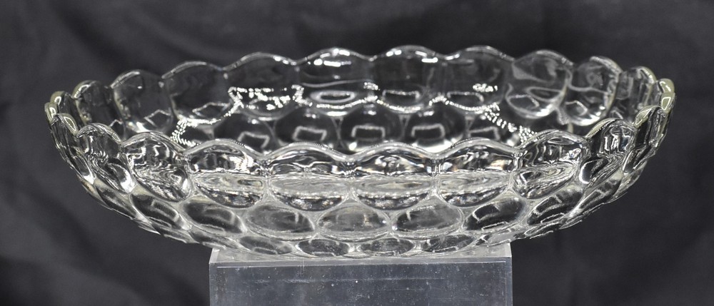 Anchor Hocking Bubble Pattern Serving Dish 8"