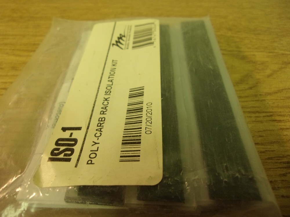Middle Atlantic Products ISO-1 Poly-Carb Rack Isolation Kit