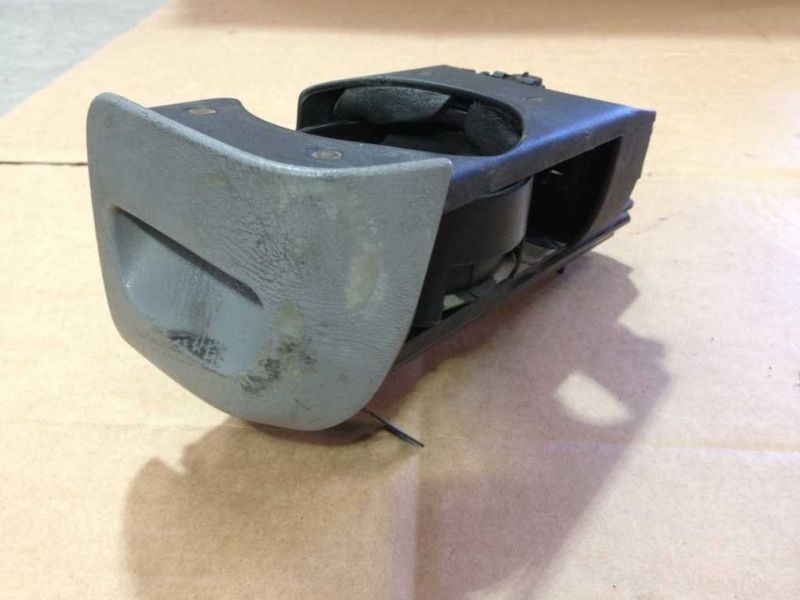 2000 CHEVY 3500 "PULL OUT" SINGLE CUP HOLDER, TRIM 13V 16352