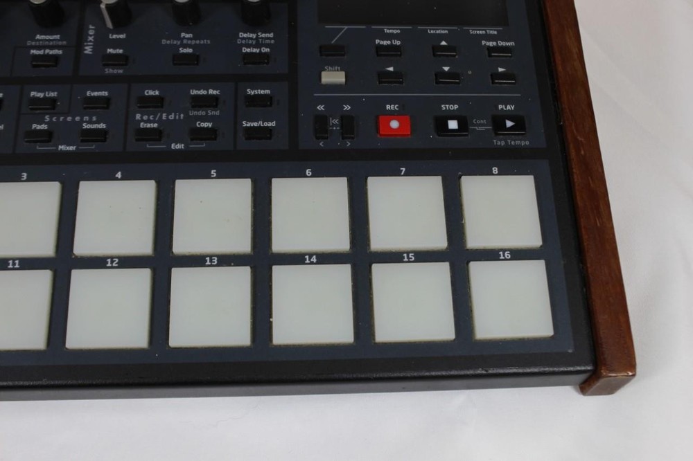 Sequential Dave Smith Instruments Tempest Analog Drum Machine, Roger Linn Design