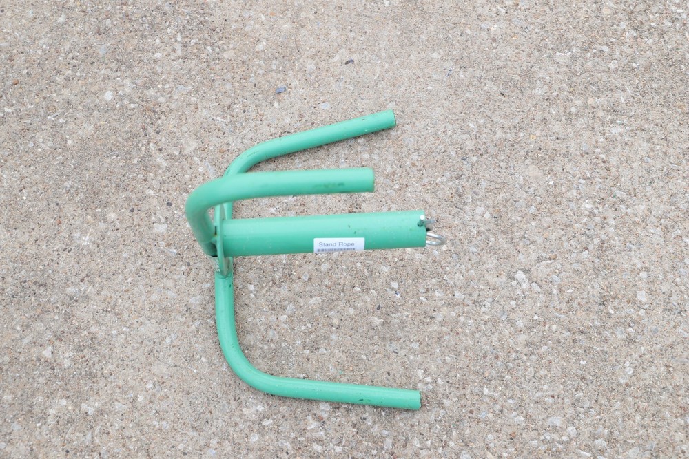 GREENLEE ROPE STAND