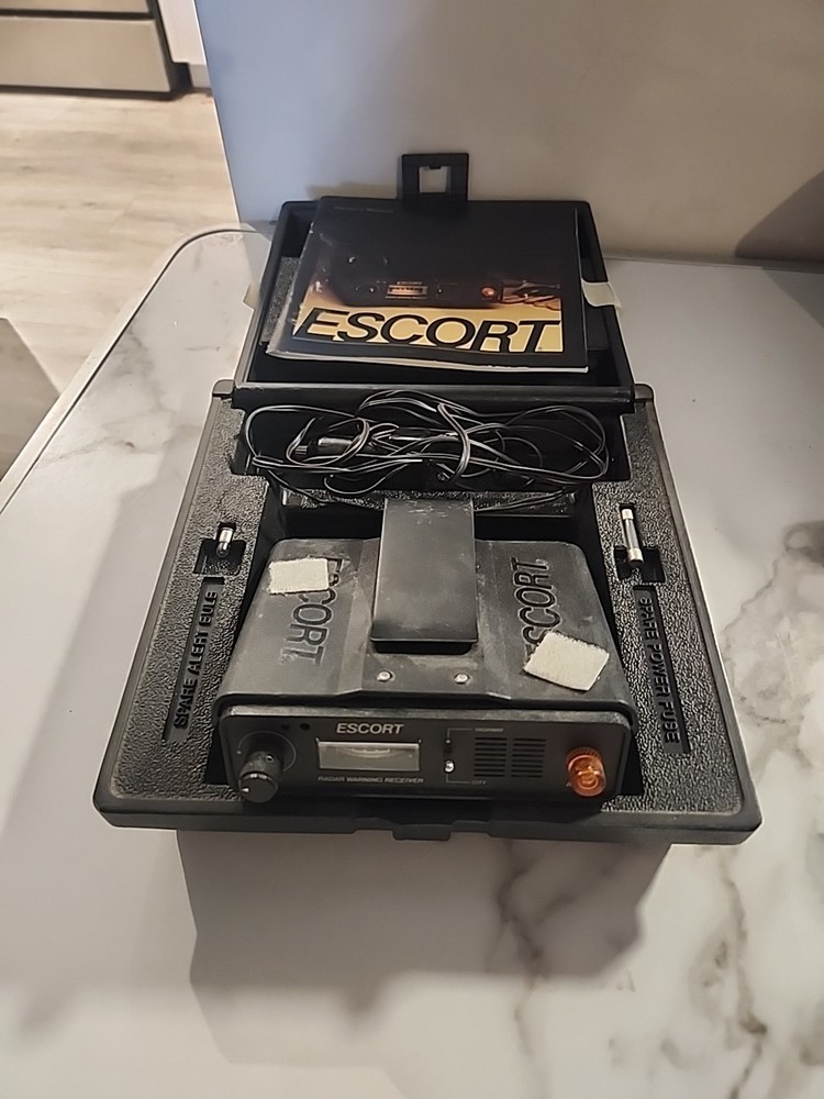 Escort Black Electronic GPS Radar Warning Receiver With Accessories