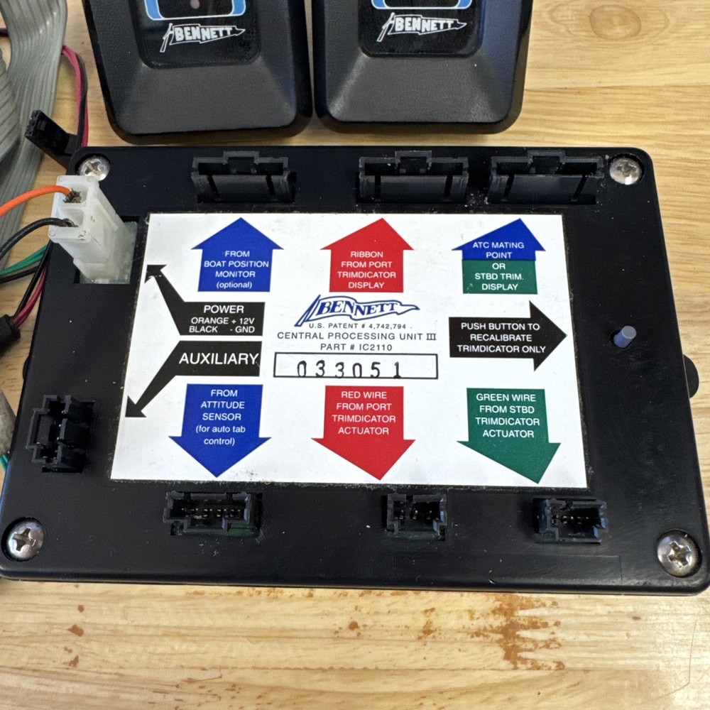 Bennett Marine IC2110 and trimdicators