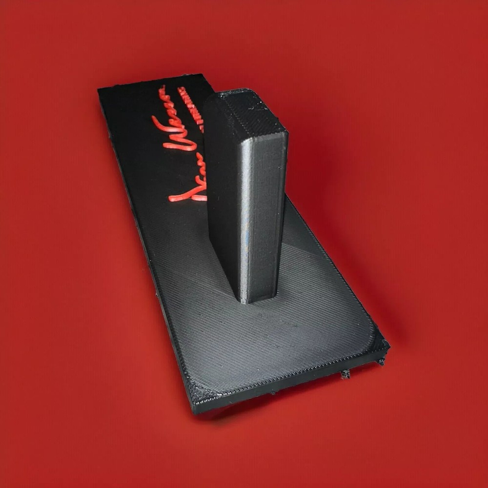 Dan Wesson 1911 Pistol Display Stand