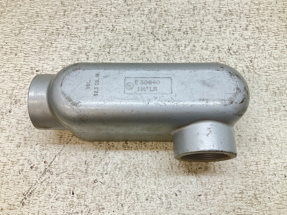 Appleton E30640 1-1/4" Conduit Body LR (TSC)
