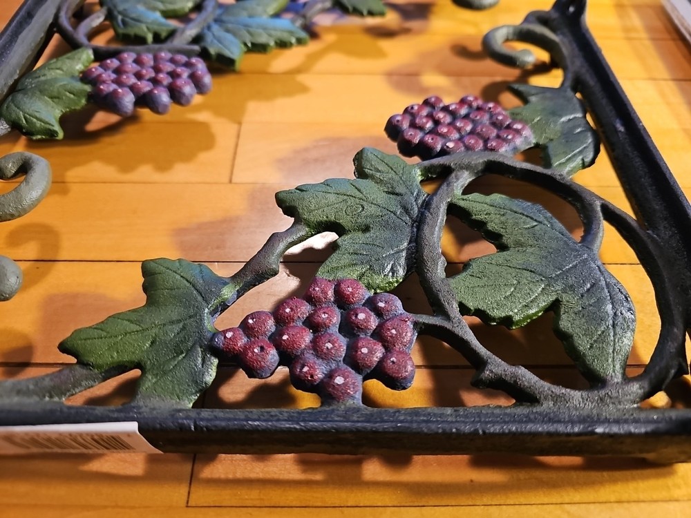 2 Heavy Cast Iron Shelf Bracket Grape Leaf Heavy Cast Iron