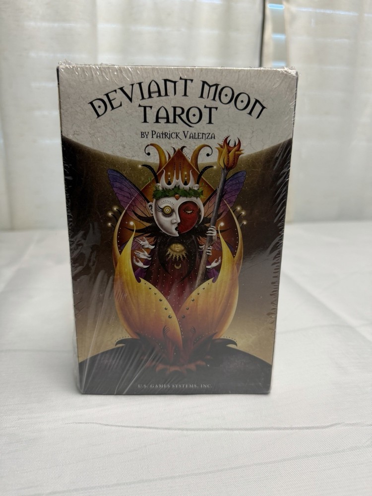 Deviant Moon Tarot Cards Book Complete Set PATRICK VALENZA U.S. GAMES SYSTEMS