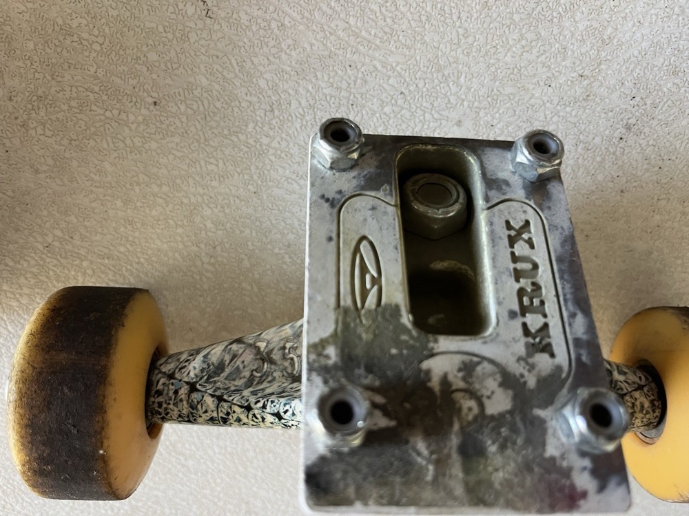 Krux skateboard trucks
