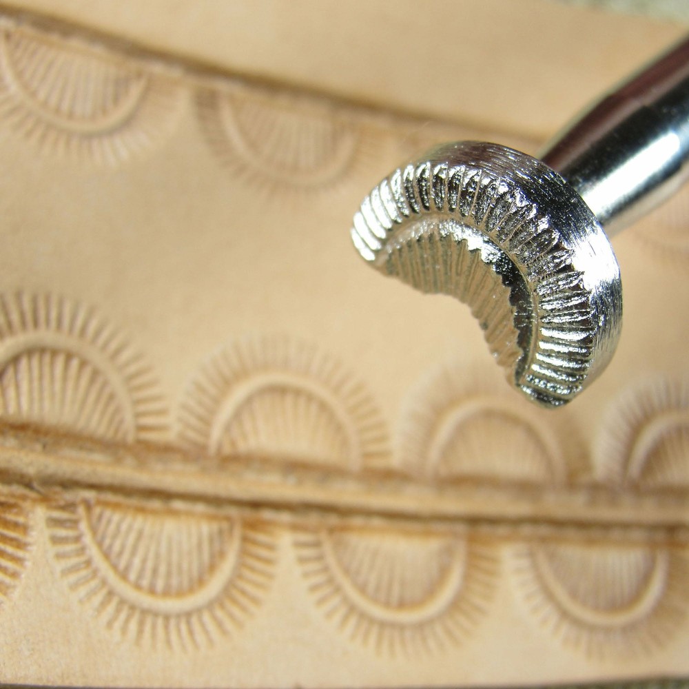 Leather Stamping Tool - #D439 Crescent Border Stamp