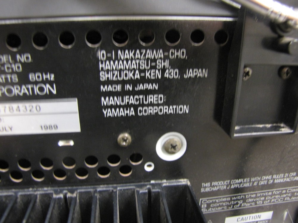Yamaha AST-C10 Compact Component System AM/FM CD Dual Cassette Speakers -Powers