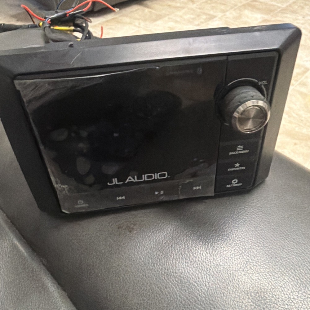 JL Audio Media Master 100s