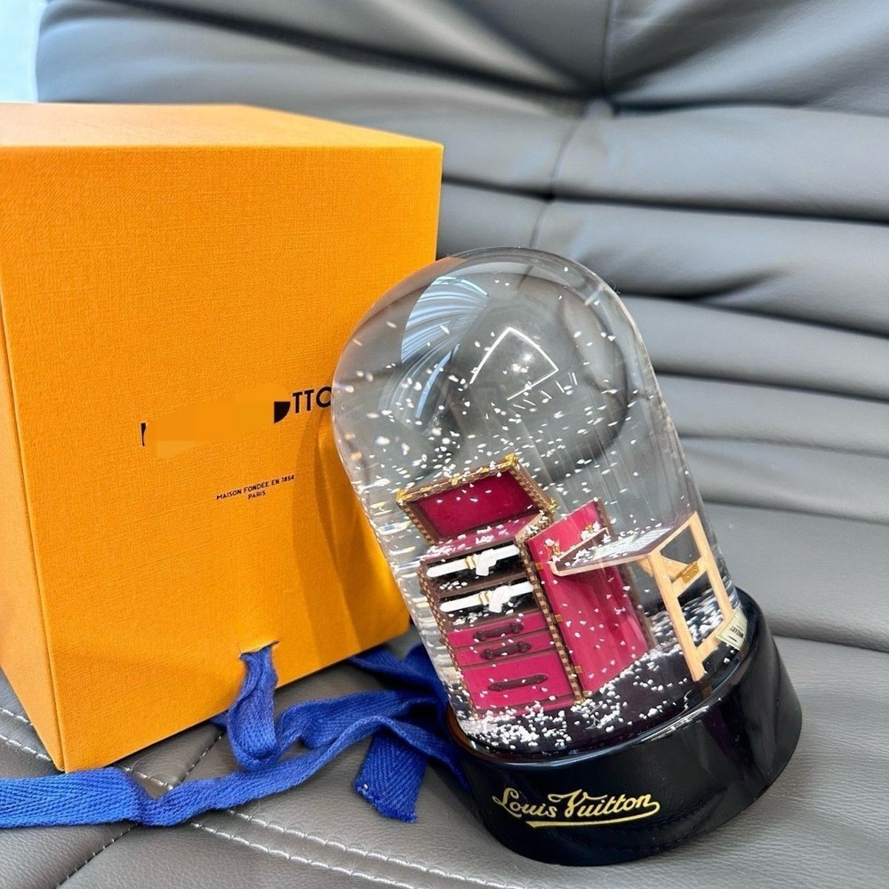 Snow Globe Dome in Box VIP Gift New