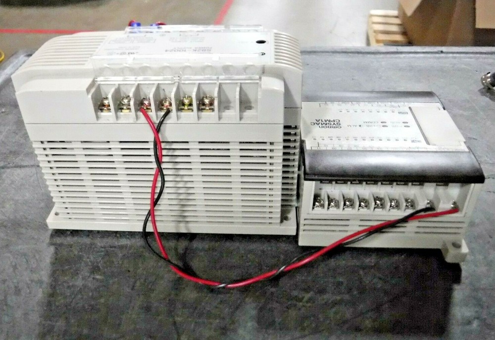 Omron S82K-10024 Power Supply + SYSMAC CPM1A Micro Programmable Logic Controller