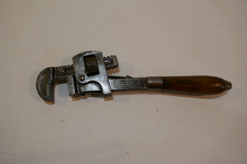 Antique  JP Daniel & Son 10” Pipe Wrench Nice Condition