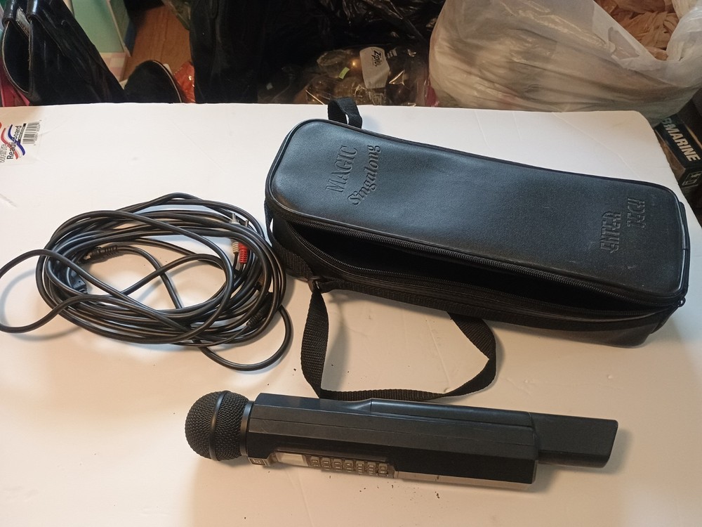 Magic Singalong Eg  + Case & Cables