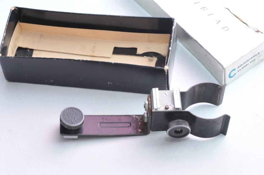 HASSELBLAD CAMERA 45039 ADJUSTABLE FLASH HOLDER