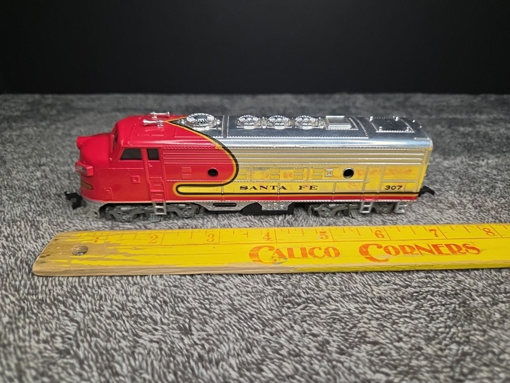 Bachmann Ho Train Set With Extra Tracks Pieces & Accessories UNTESTED AS IS