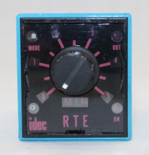 IDEC RTE-B11 Electric Timer