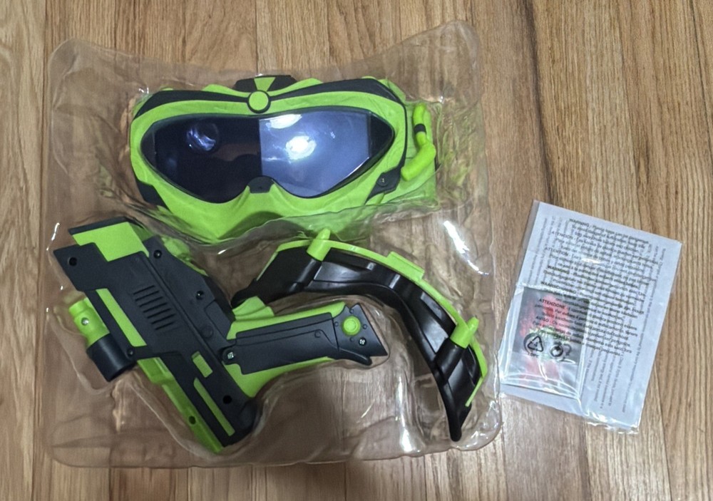 SHARPER IMAGE MONSTER VISION VR Headset Monster Blasting Visual Game