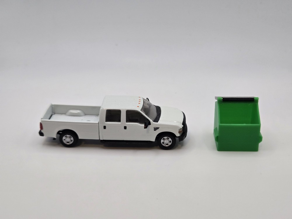 1/87 Scale 8 Yard Dumpster in Green