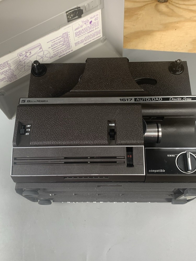 Untested Bell & Howell Model 1617 in Box with Bulb SH13