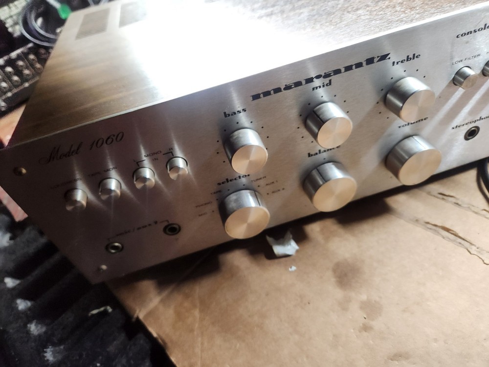 Vintage Marantz 1060 Console Stereo Integrated Amplifier