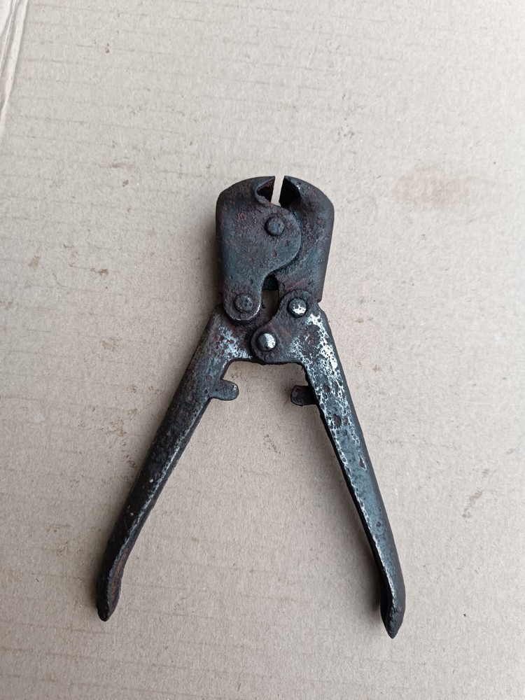 WWII WW2 Original German wire cutters