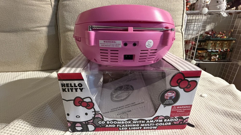 Hello Kitty Light Up CD Player / AM FM Radio