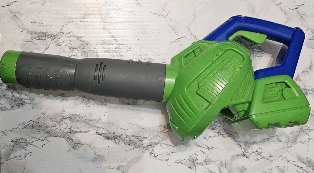 Maxx Bubbles Motorized Bubble 'N' Fun Leaf Blower