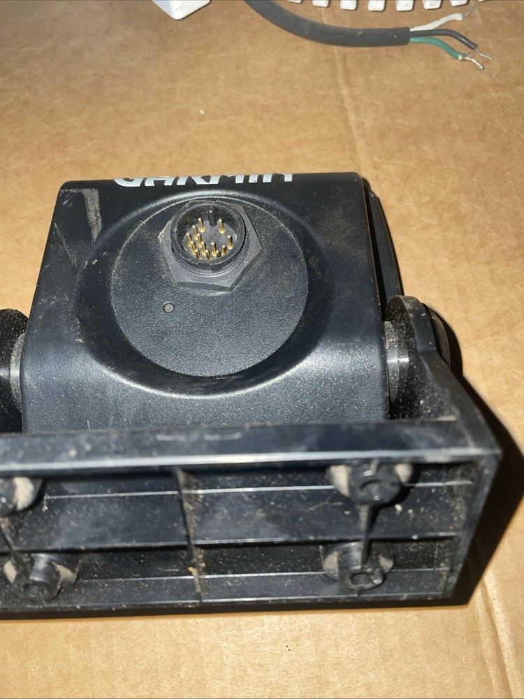 Garmin Fishfinder 100 W/Mounting Bracket