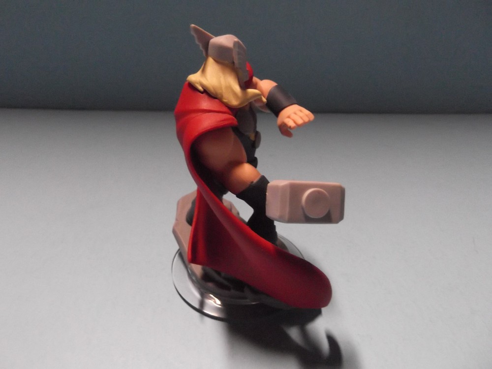 DISNEY INFINITY 2.0 Marvel Avengers Thor 4"in Figure