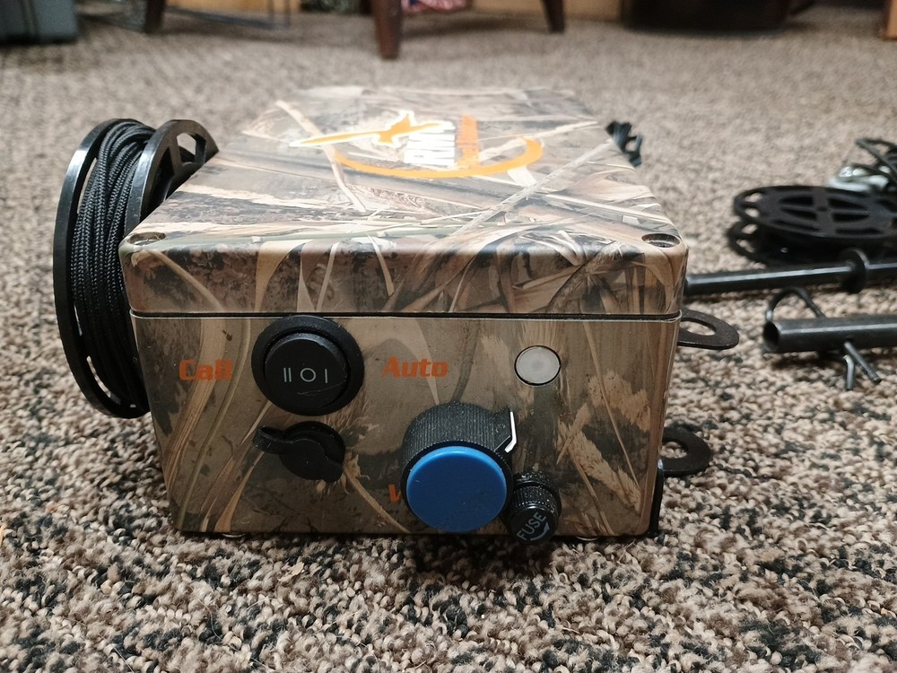 VOLTERRA OUTDOORS REEL MOTION Decoy movement system control box, no battery