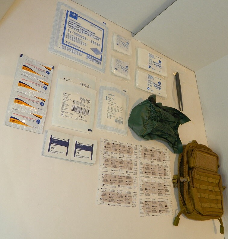 Compact Tactical First Aid Bag Tactical Molle Pouch with 3 Pockets
