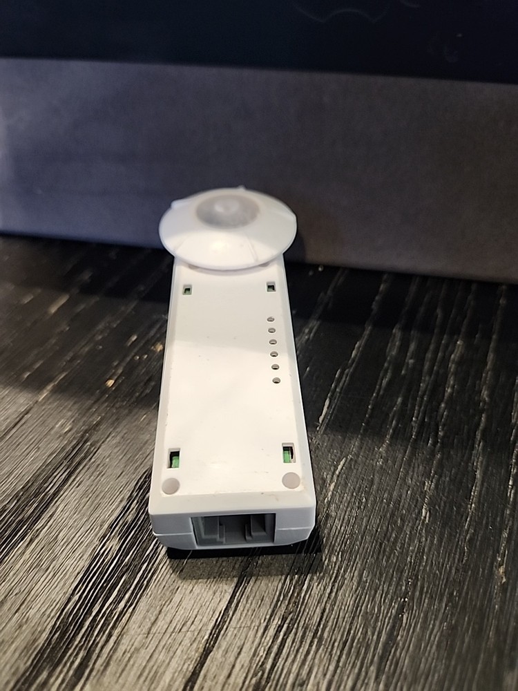 Wattstopper LMLS-400 Closed Loop Photosensor 24VDC White