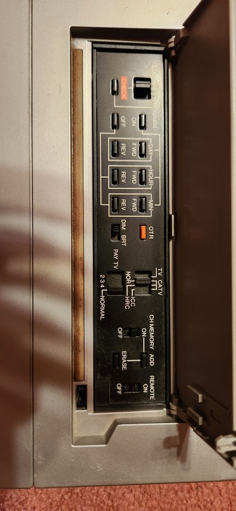 1983 Panasonic Programmable Tuner/Timer. Untested