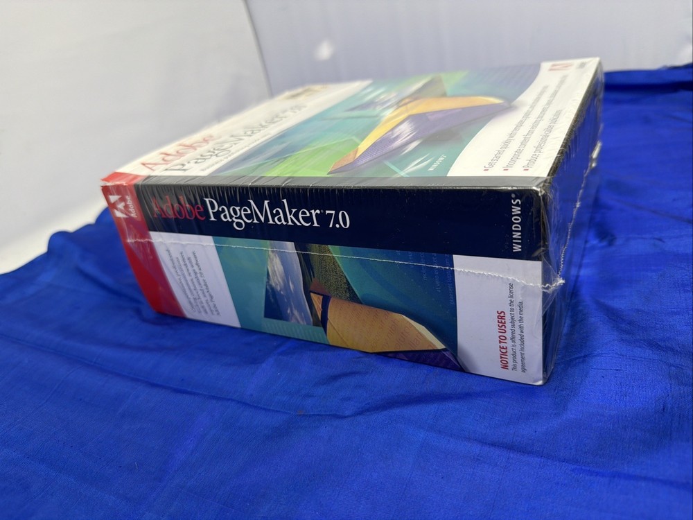 Adobe PageMaker 7.0 for Windows/Macintosh 2 Disc Set with Key Code