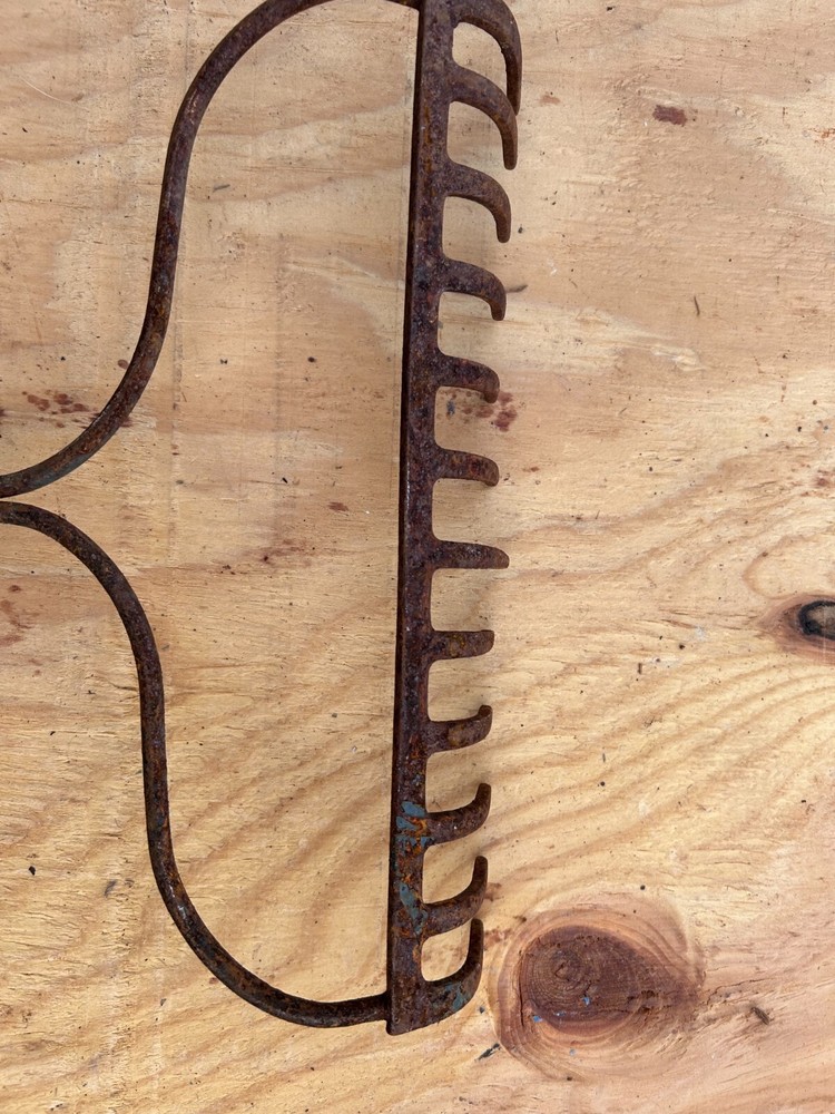 Rake Head Rusty Rustic no handle Original Vintage Primitive Metal